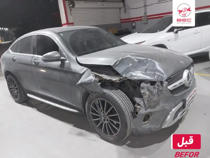 صورة قبل إصلاح صدمة أمامية في سيارة مرسيدس