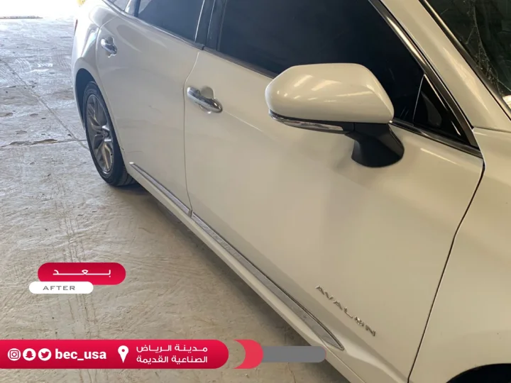 سمكرة باب سيارة بعد إصلاح الصدمة وتشطيب احترافي